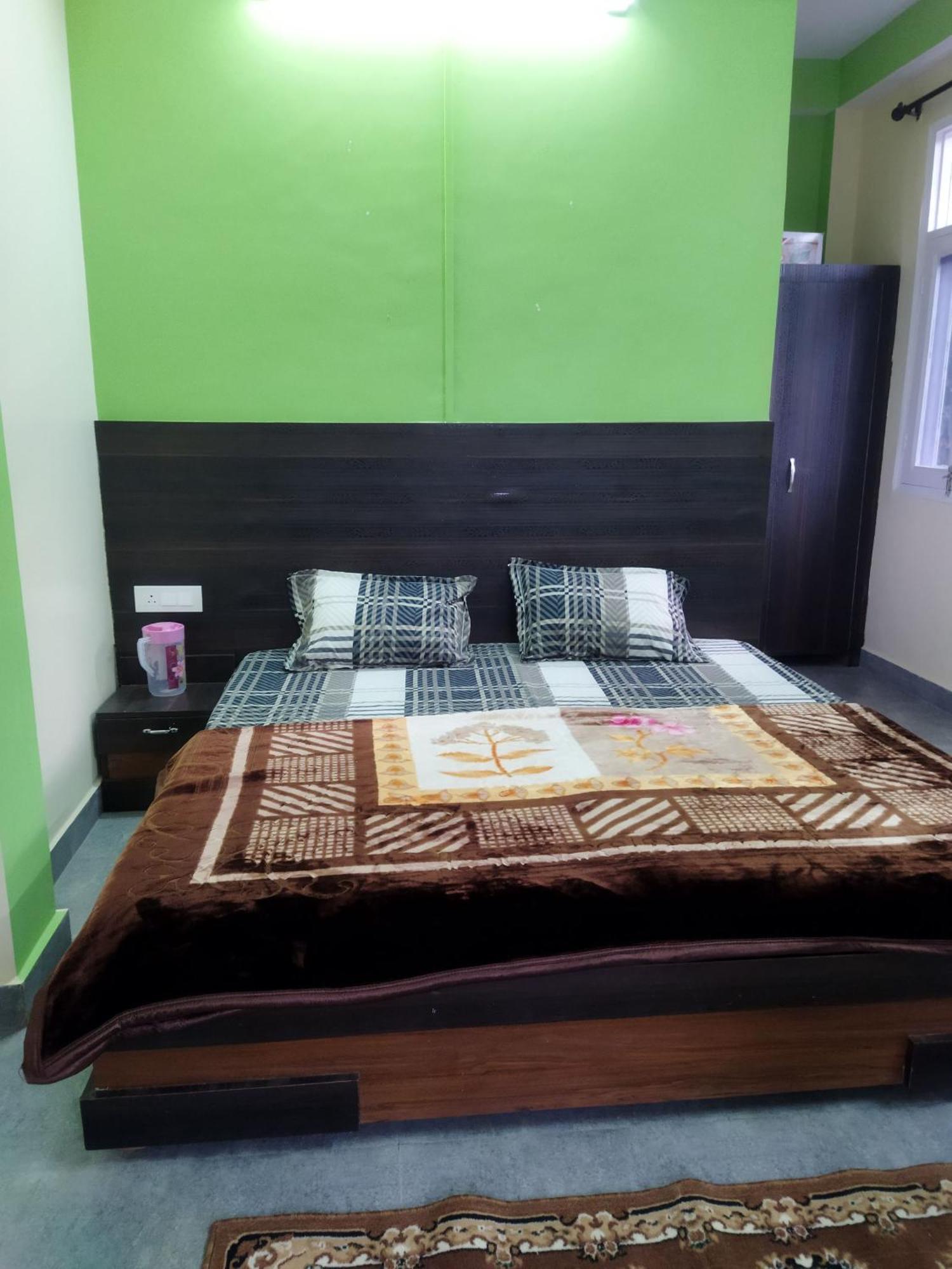 Tree Valley Homestay Chail Bagian luar foto