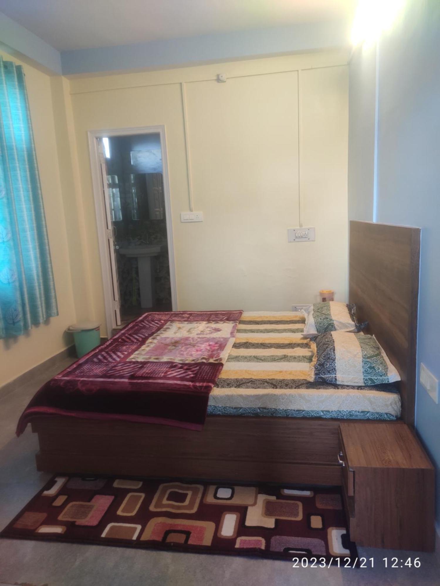 Tree Valley Homestay Chail Bagian luar foto