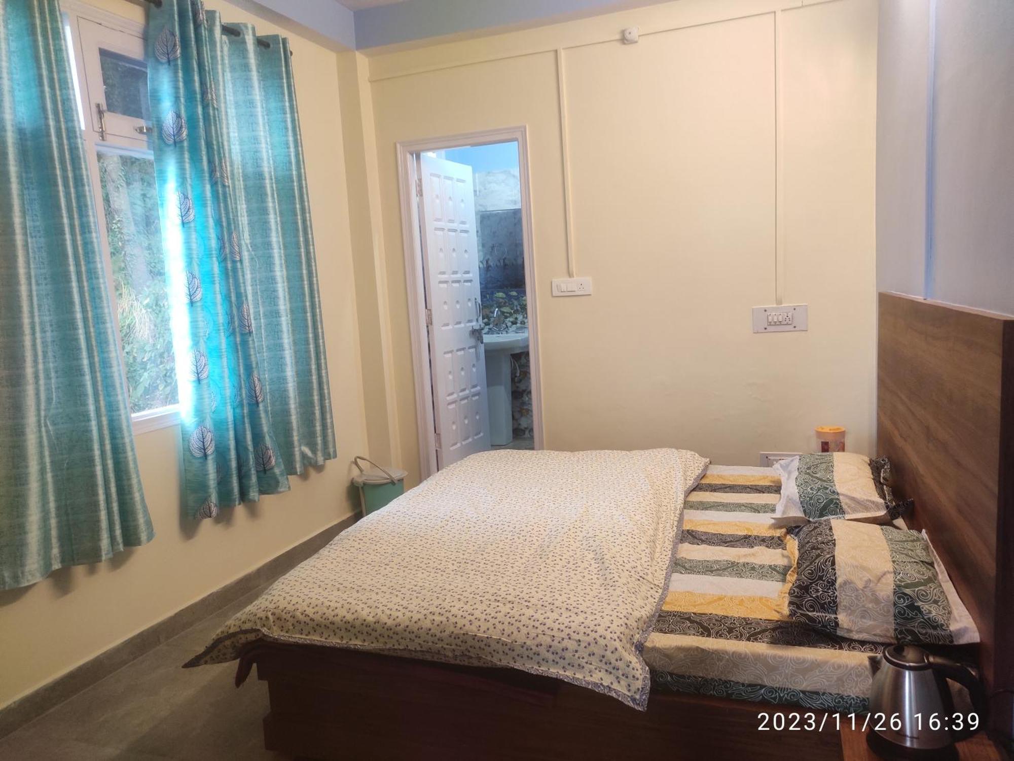 Tree Valley Homestay Chail Bagian luar foto