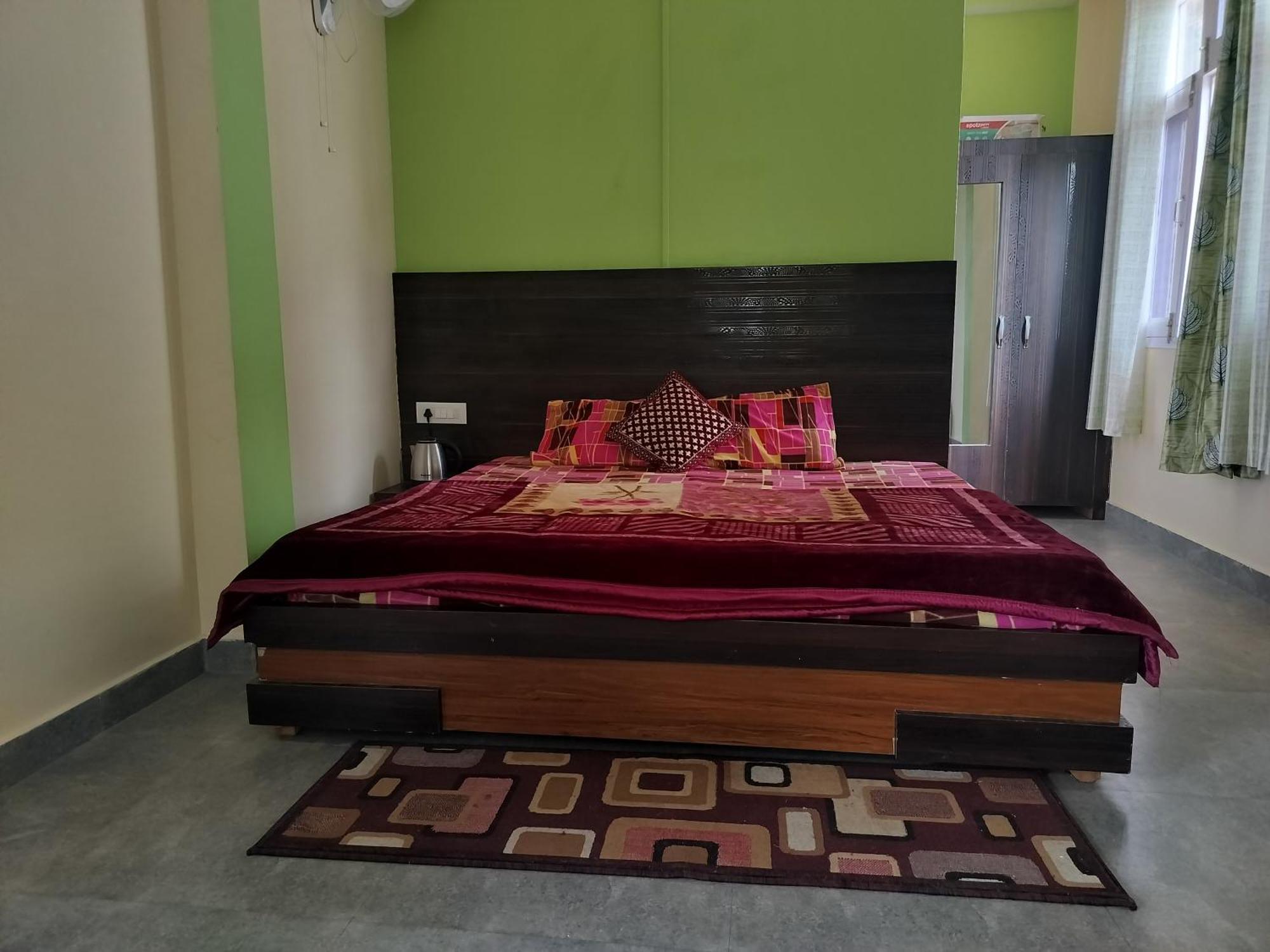 Tree Valley Homestay Chail Bagian luar foto