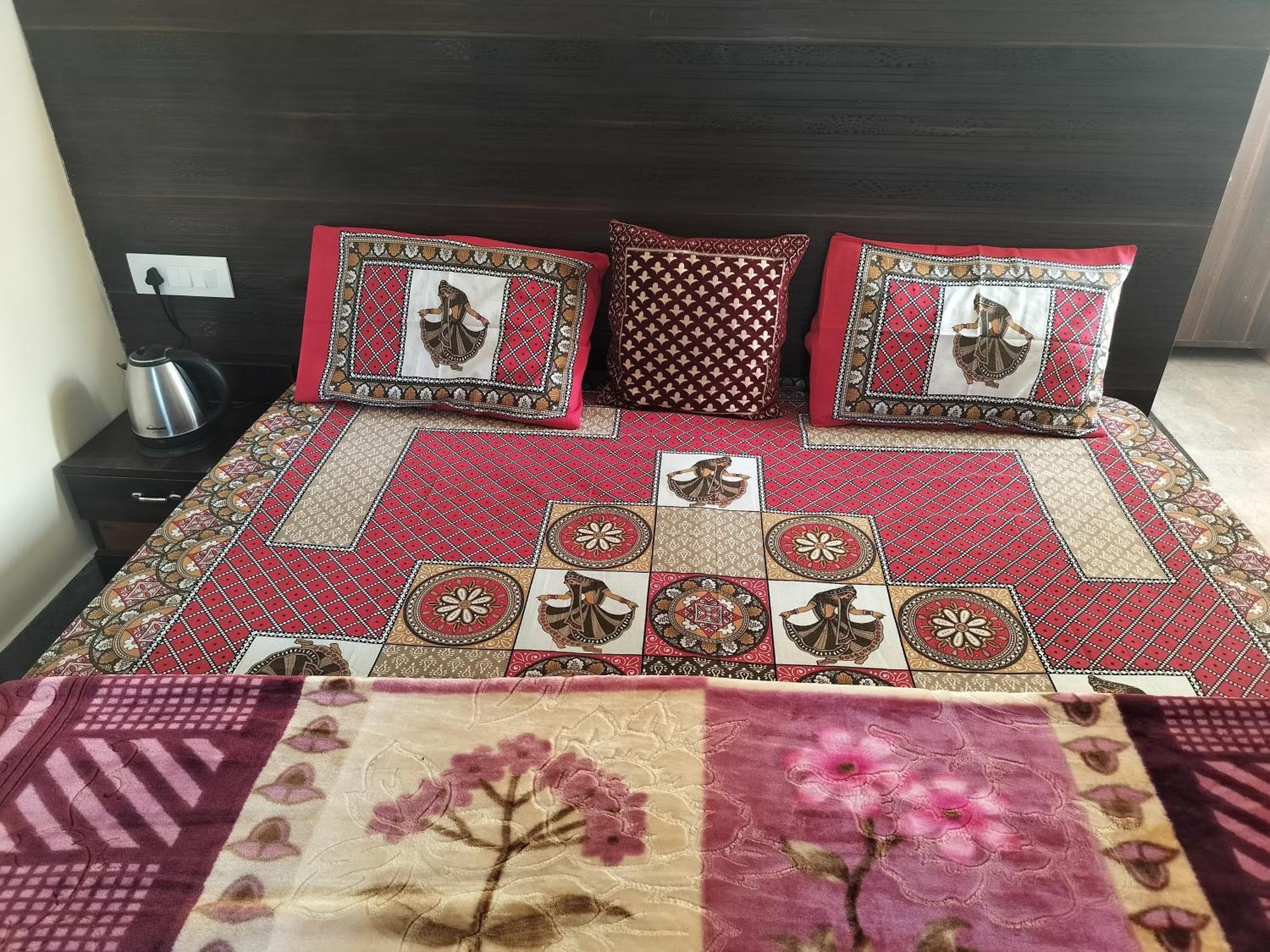 Tree Valley Homestay Chail Bagian luar foto