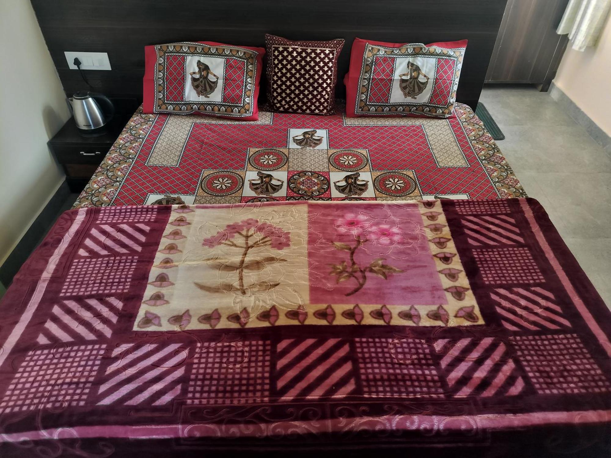 Tree Valley Homestay Chail Bagian luar foto